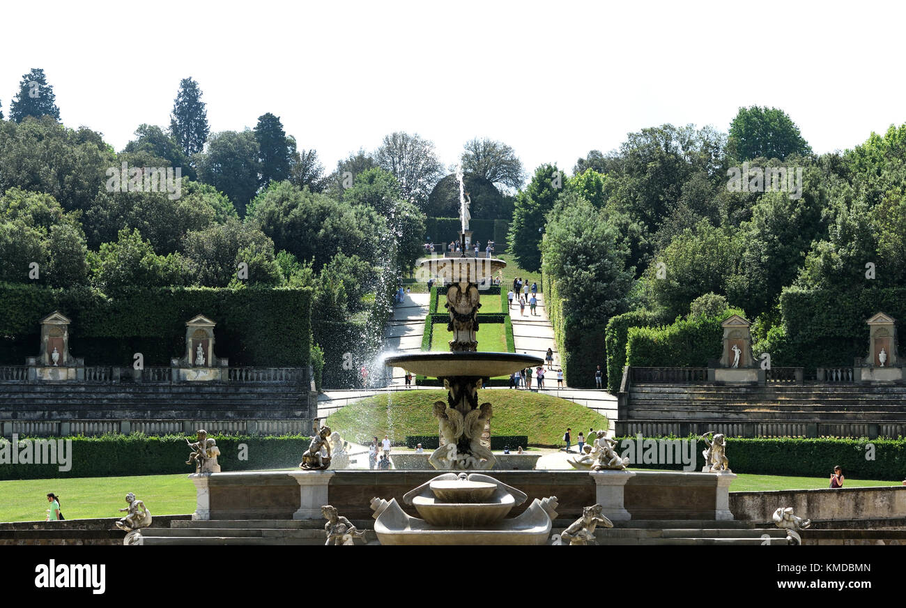 Garden Fountain of the Palatina Gallery - Galleria Palatina - Palazzo Pitti  Renaissance, a palace in Florence, Italy Stock Photo