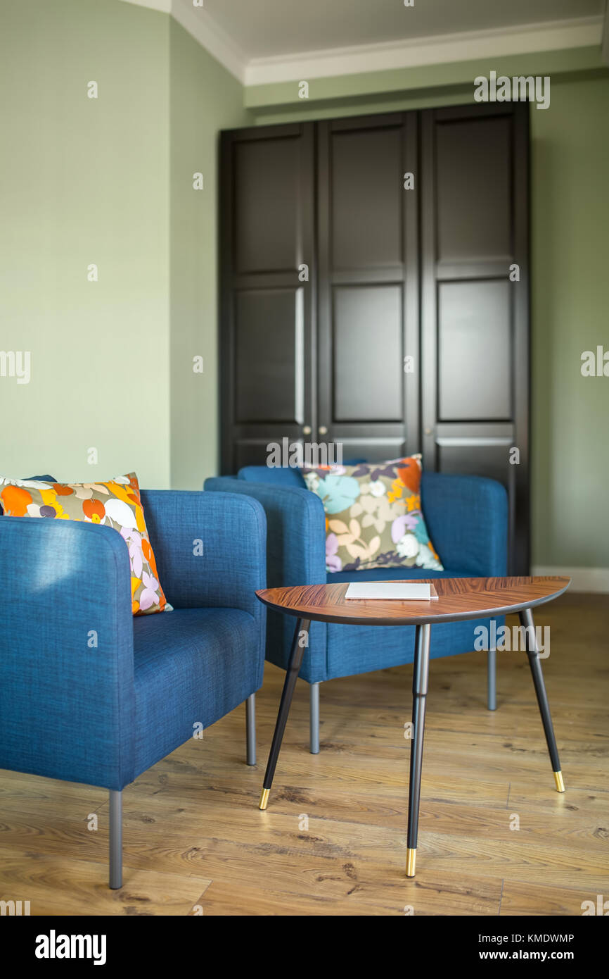 Modern villa interior wide hi-res stock photography and images - Alamy