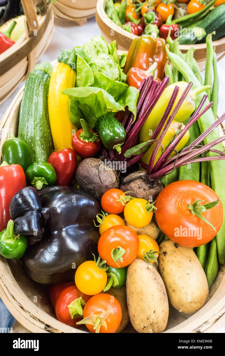 Mixed fruit and veg hires stock photography and images Alamy