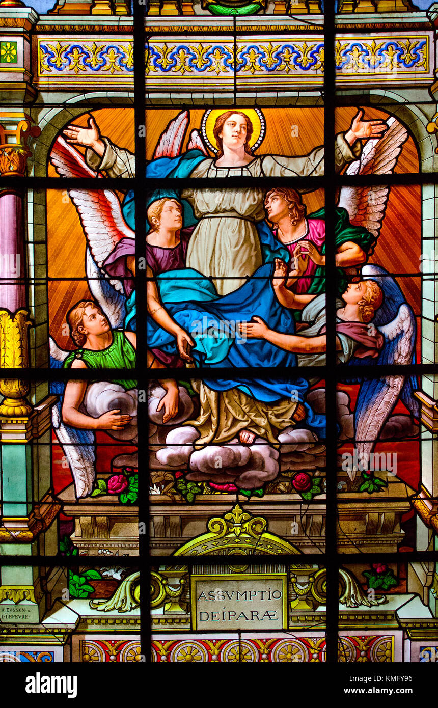Paris, France. Notre Dame cathedral / Notre-Dame de Paris on Isle de la Cite. Stained glass window in the chapel of Notre Dame des malades: Assumption Stock Photo