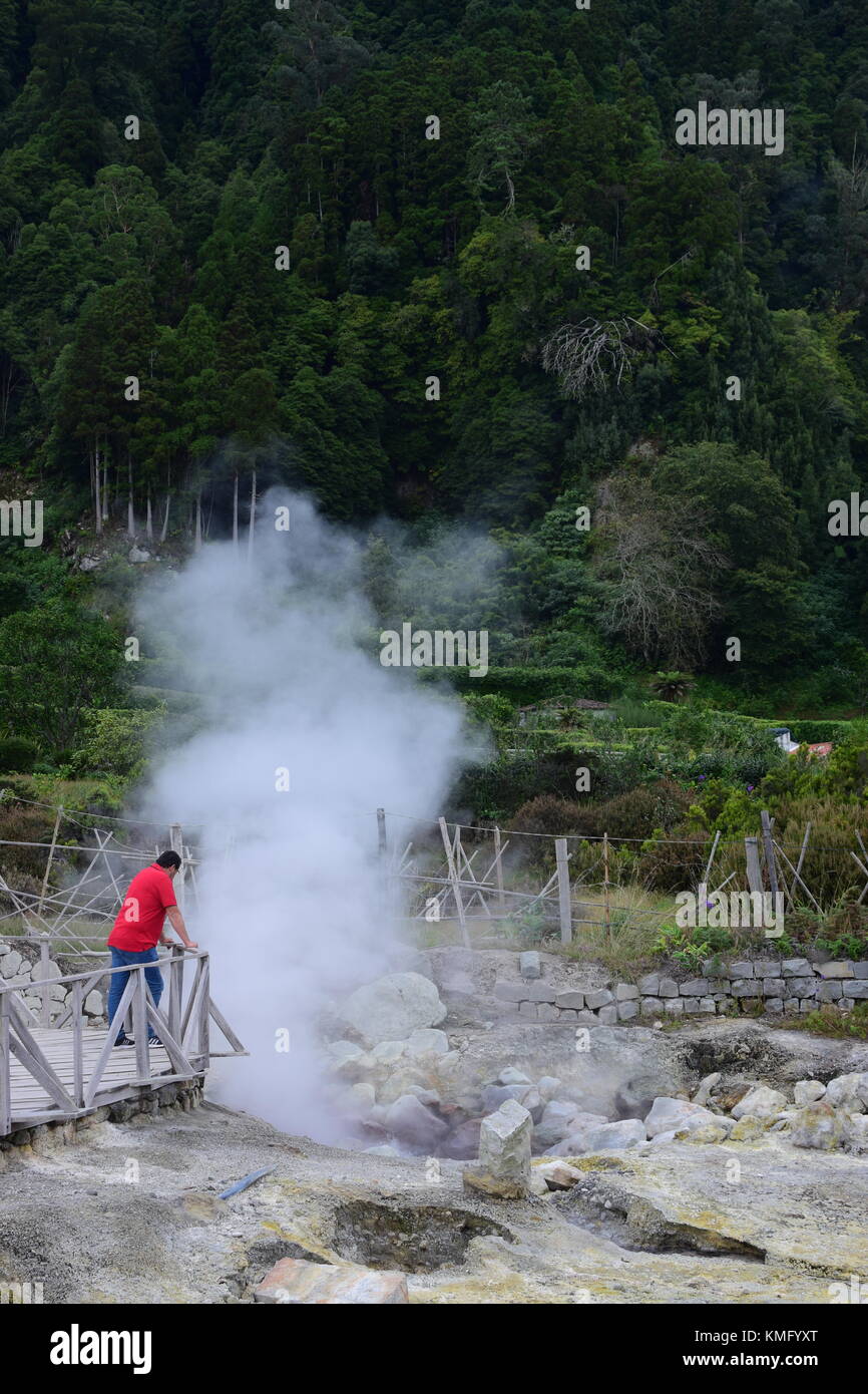Fumarolas da Lagoa das Furnas, Sao Miguel, Azores, Acores. Geysers