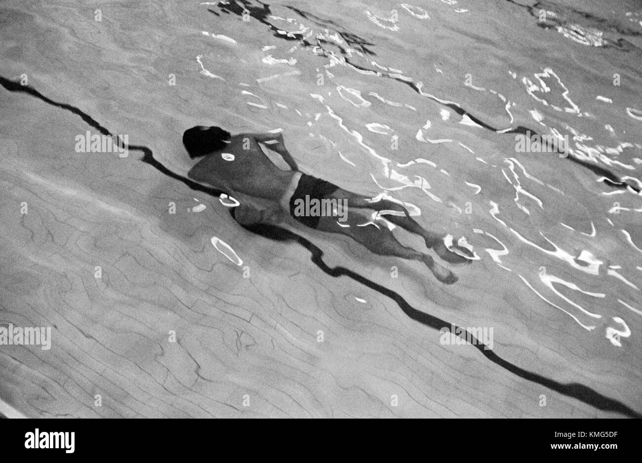 Breath underwater Black and White Stock Photos & Images - Alamy