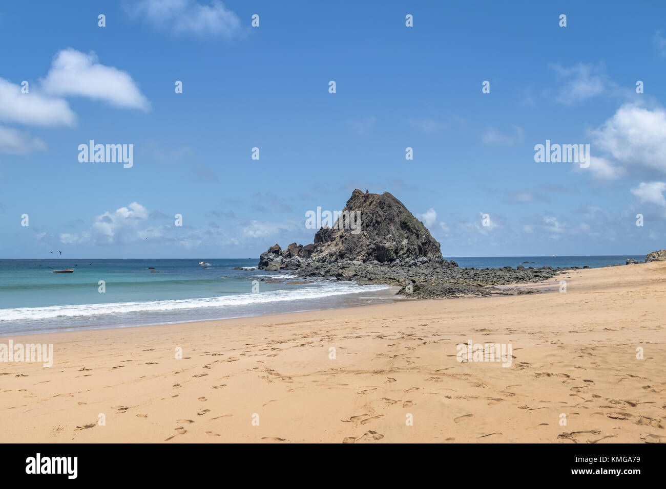 Praia da Conceicao Beach - Fernando de Noronha, Pernambuco, Brazil ...