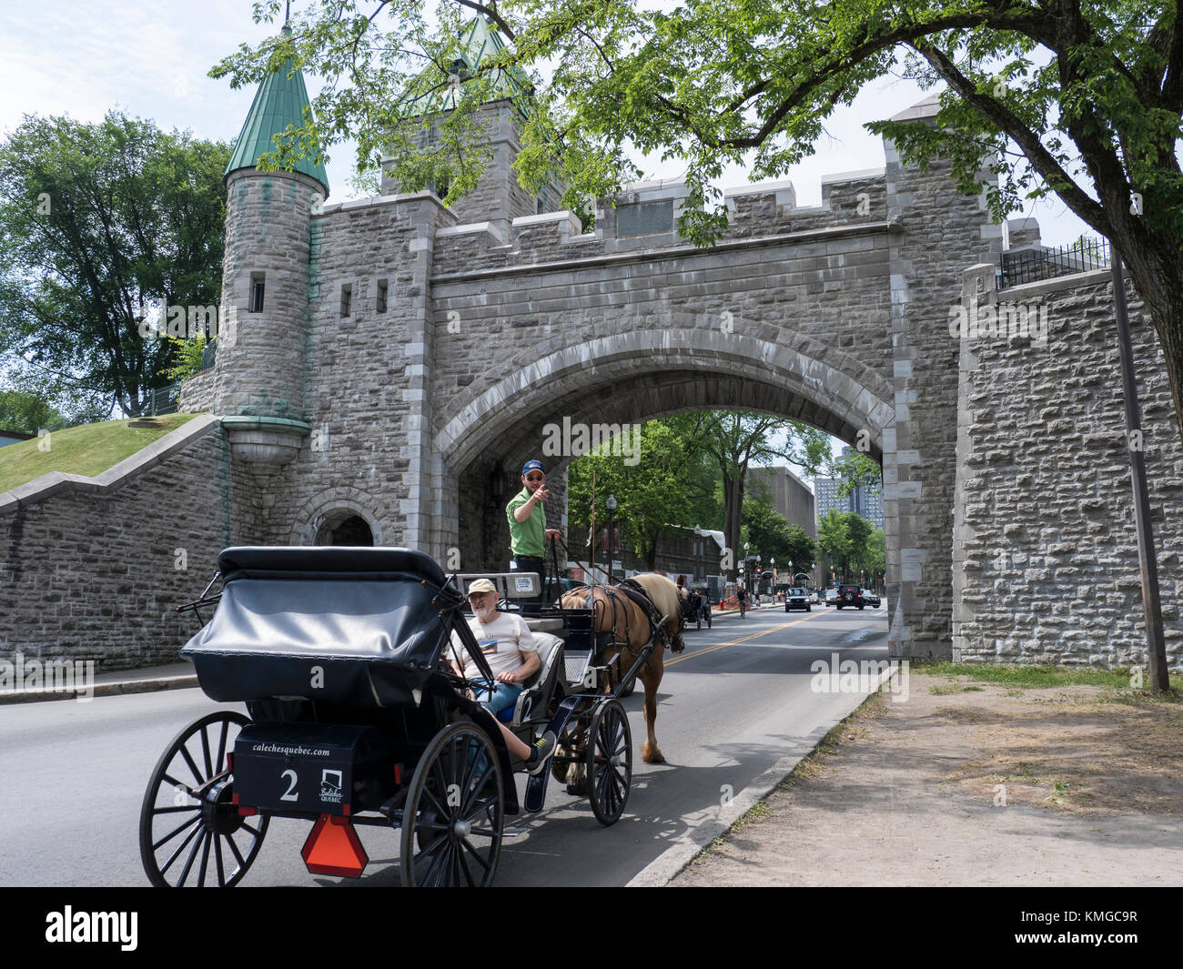 Horse Drawn Tour Carriage High Resolution Stock Photography and Images