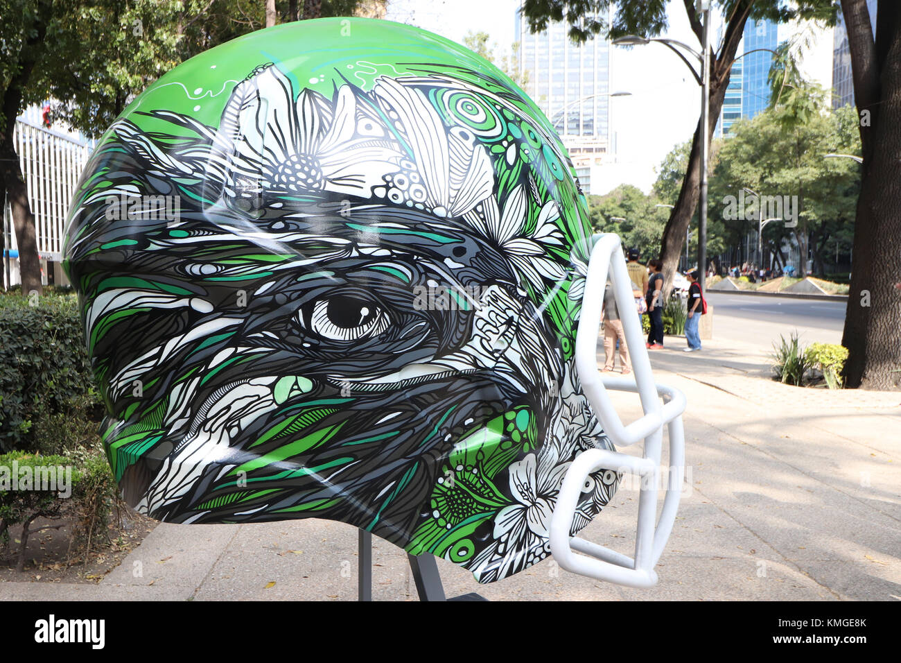 Philadelphia eagles helmet hi-res stock photography and images - Alamy