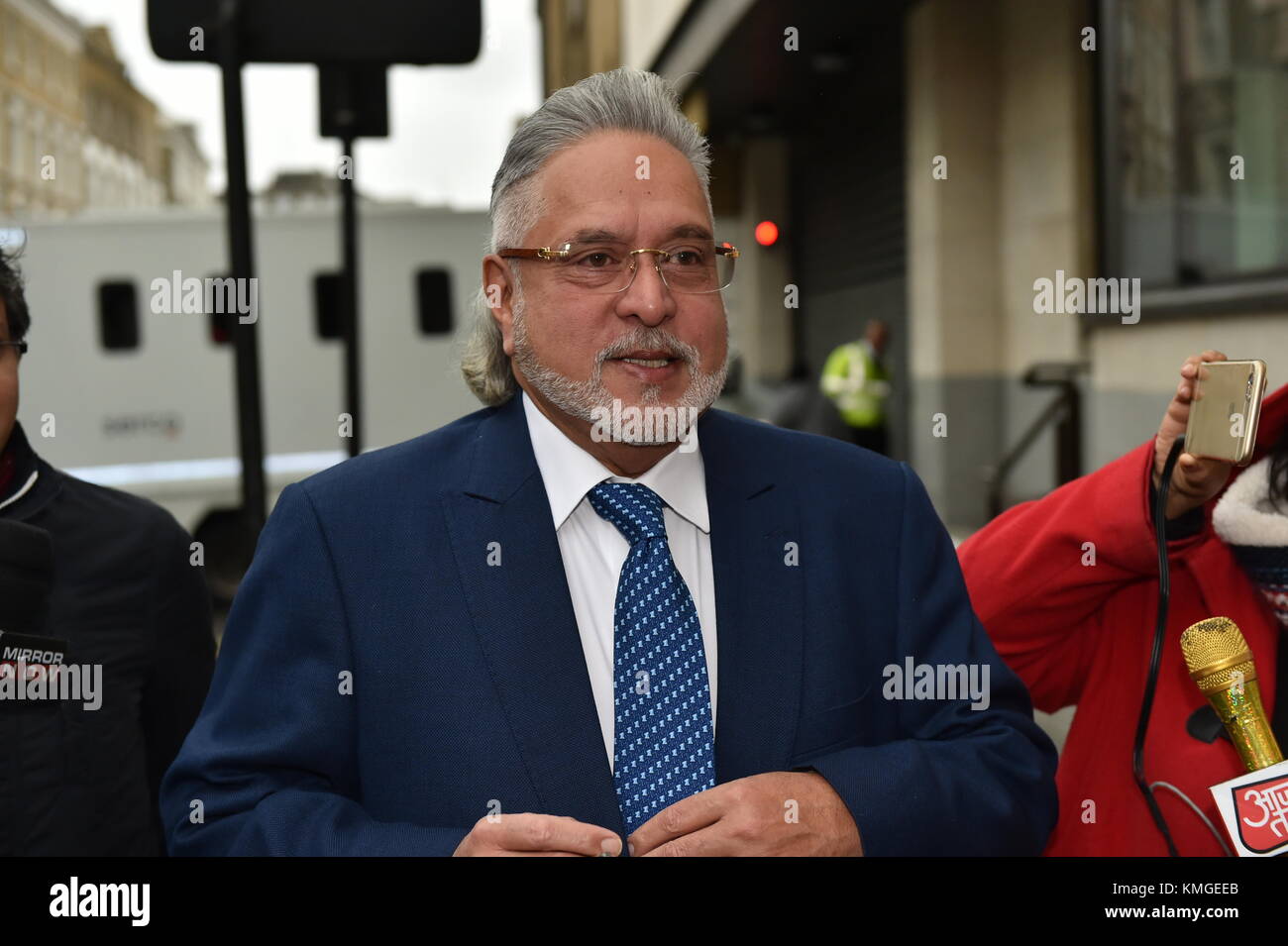 London, United Kingdom. 7th December 2017. Force India F1 boss Vijay Mallyae arrives at Westminster Magistrates' Court for extradition hearing. Credit: Peter Manning/Alamy Live News Stock Photo