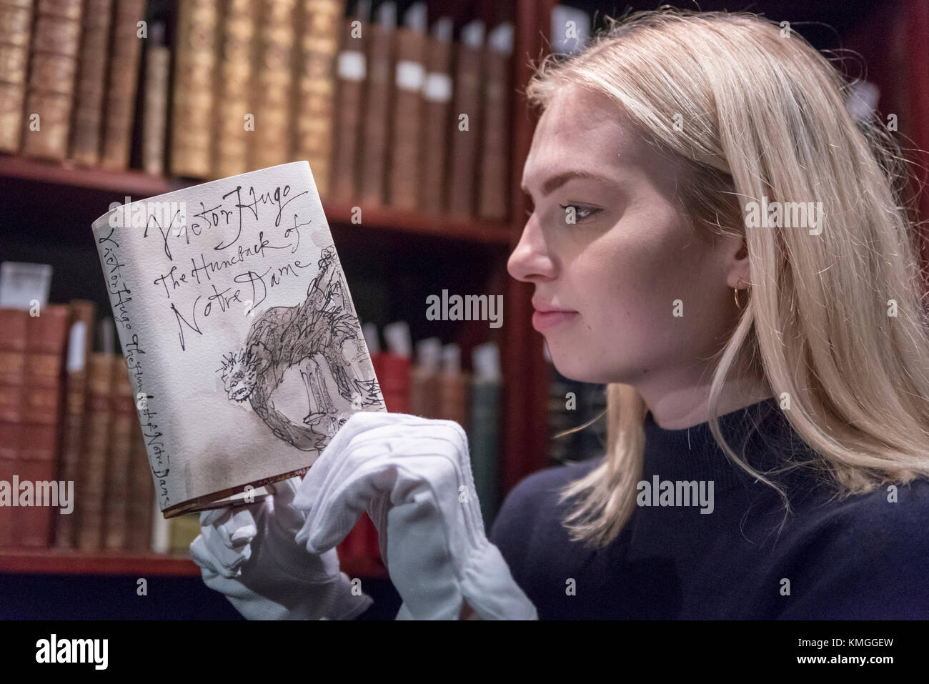 Dust jacket jackets hi-res stock photography and images - Alamy