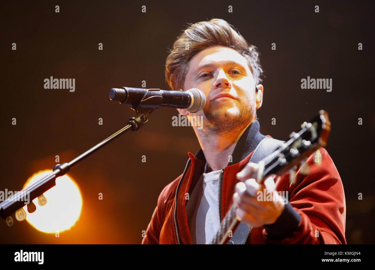Philadelphia, USA. 06th Dec, 2017. Niall Horan performs at the Q102 Jingle Ball 2017 at the Wells Fargo Center in Philadelphia, PA on December 6th, 2017 Credit: The Photo Access/Alamy Live News Stock Photo