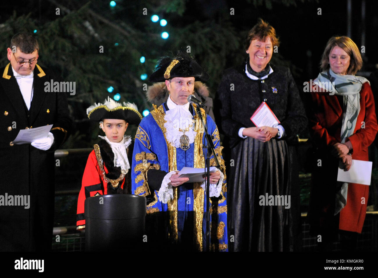 London, UK.  7 December 2017.  Ian Adams, The Lord Mayor of Westminster, speaks at the ceremony for the annual lighting of the Christmas Tree in Trafalgar Square.  The tree, a Norwegian spruce, is donated by the City of Oslo to the people of London each year as a token of gratitude for Britain’s support during the Second World War.  Credit: Stephen Chung / Alamy Live News Stock Photo