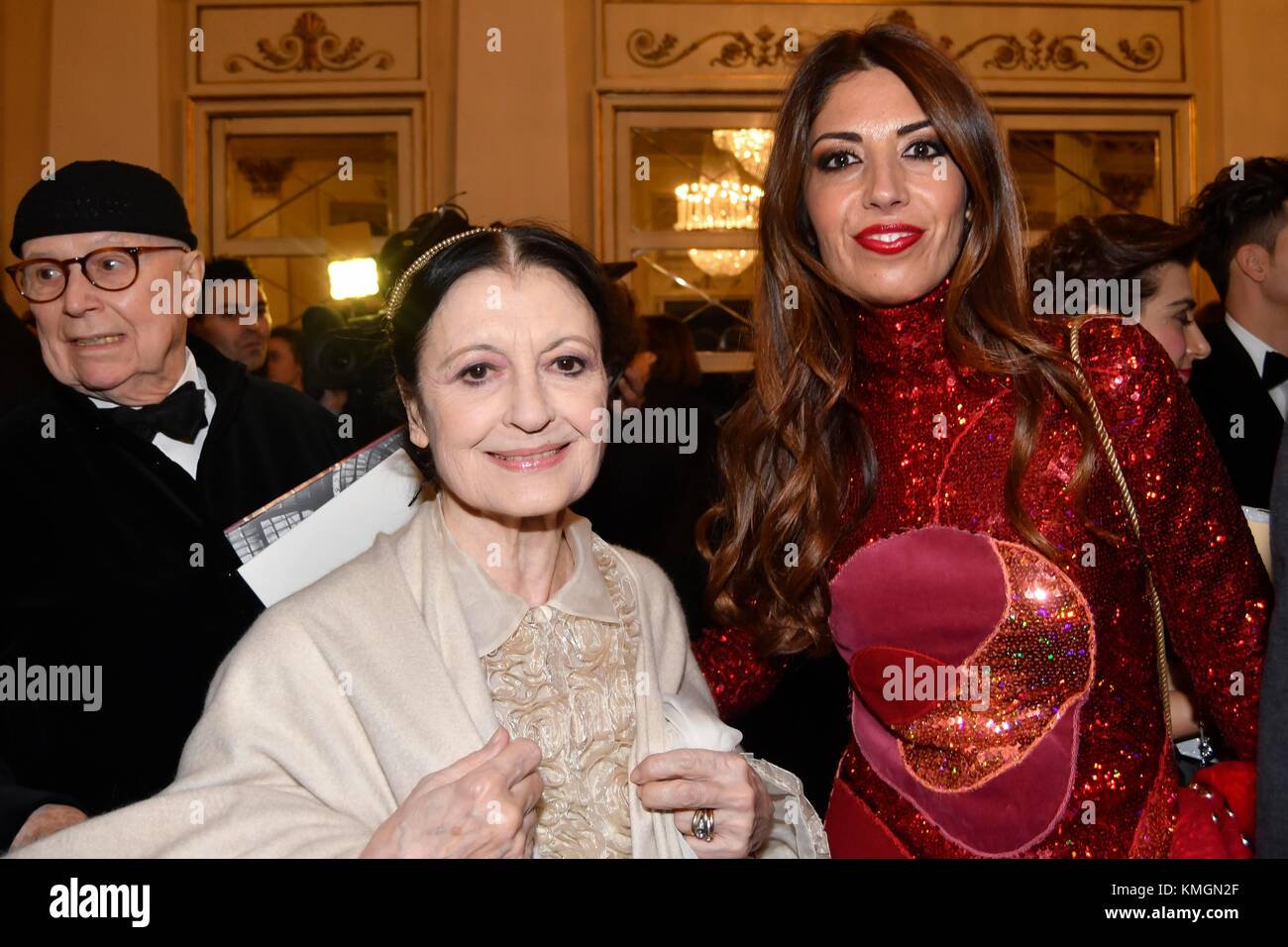 Milan, Italy. 07th Dec, 2017. Milan. Arrivals at the premiere of La Scala In the photo: Carla Fracci Lavinia Biagiotti Credit: Independent Photo Agency/Alamy Live News Stock Photo
