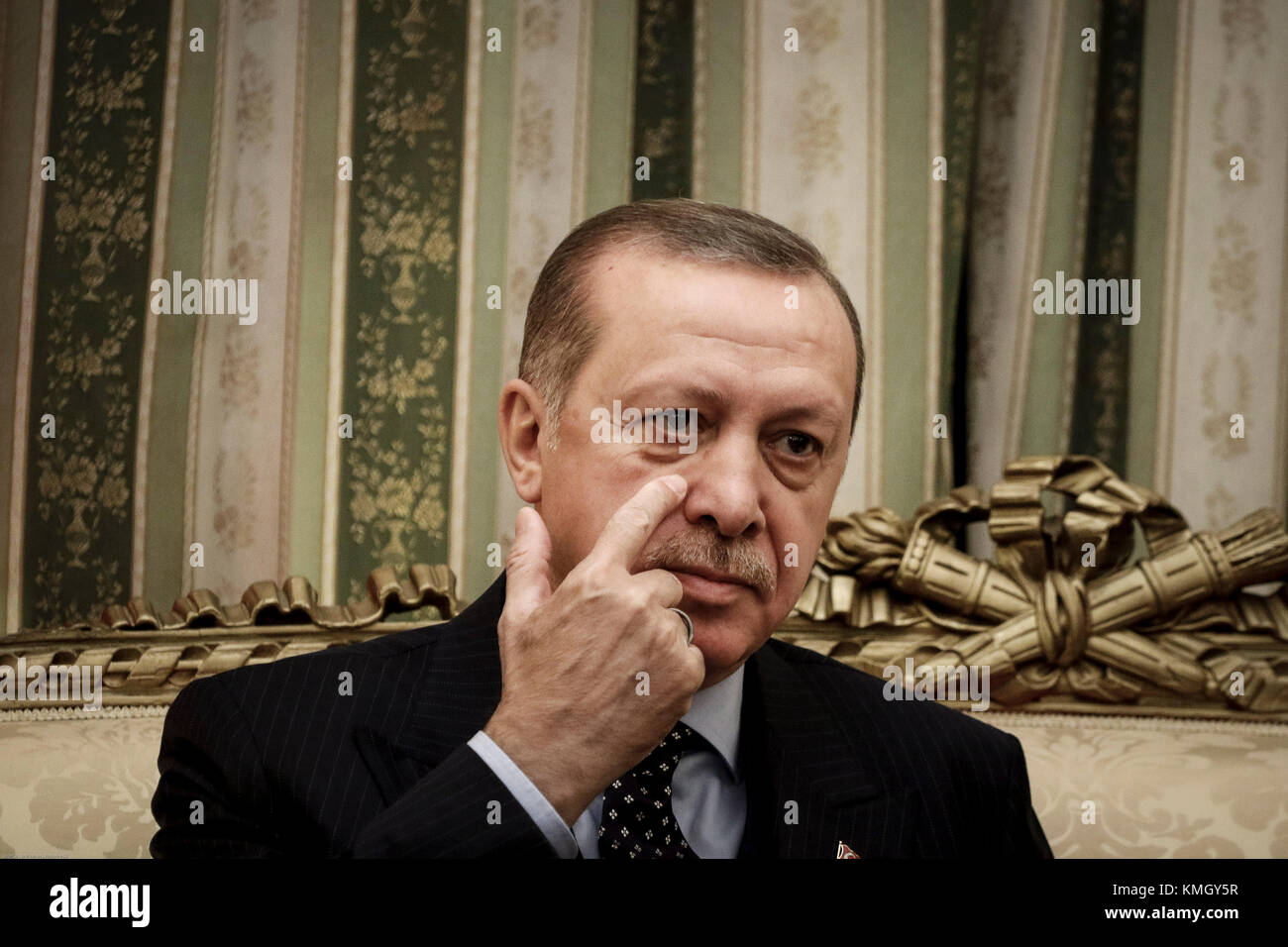 Athens, Greece - December 7, 2017: Turkey's President Recep Tayyip Erdogan listens to Greece's President Prokopis Pavlopoulos, prior to their meeting in Athens, Greece Credit: VASILIS VERVERIDIS/Alamy Live News Stock Photo