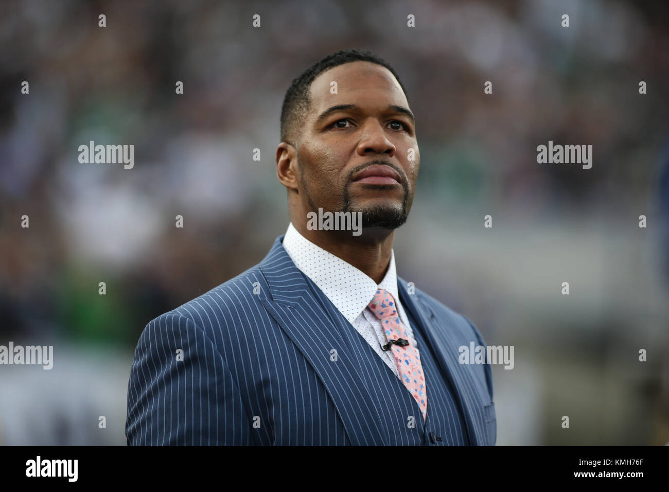 Los Angeles, CA, USA. 10th Dec, 2017. Michael Strahan during the NFL Philadelphia Eagles vs Los Angeles Rams at the Los Angeles Memorial Coliseum in Los Angeles, Ca on December 10, 2017. (Absolute Complete Photographer & Company Credit: Jevone Moore/Cal Sport Media (Network Television please contact your Sales Representative for Television usage. Credit: csm/Alamy Live News Stock Photo