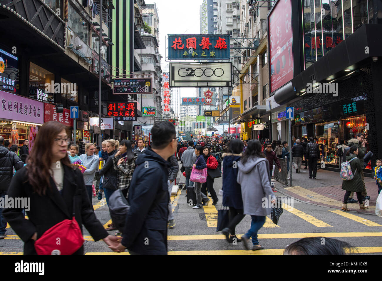 Pet shop in hong kong hi-res stock photography and images - Alamy