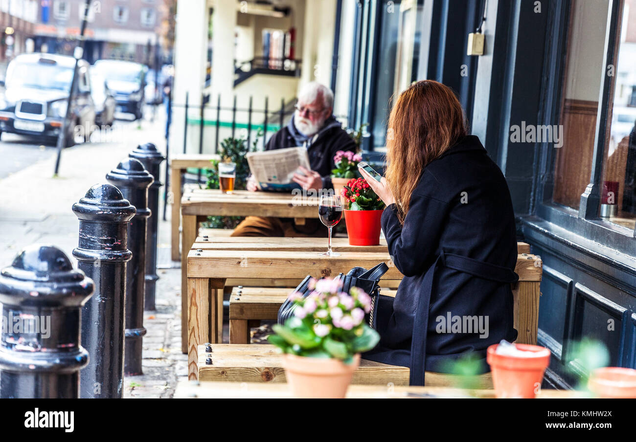 Pub terrace, Marchmont street, Bloomsbury, London, England, UK. Stock Photo