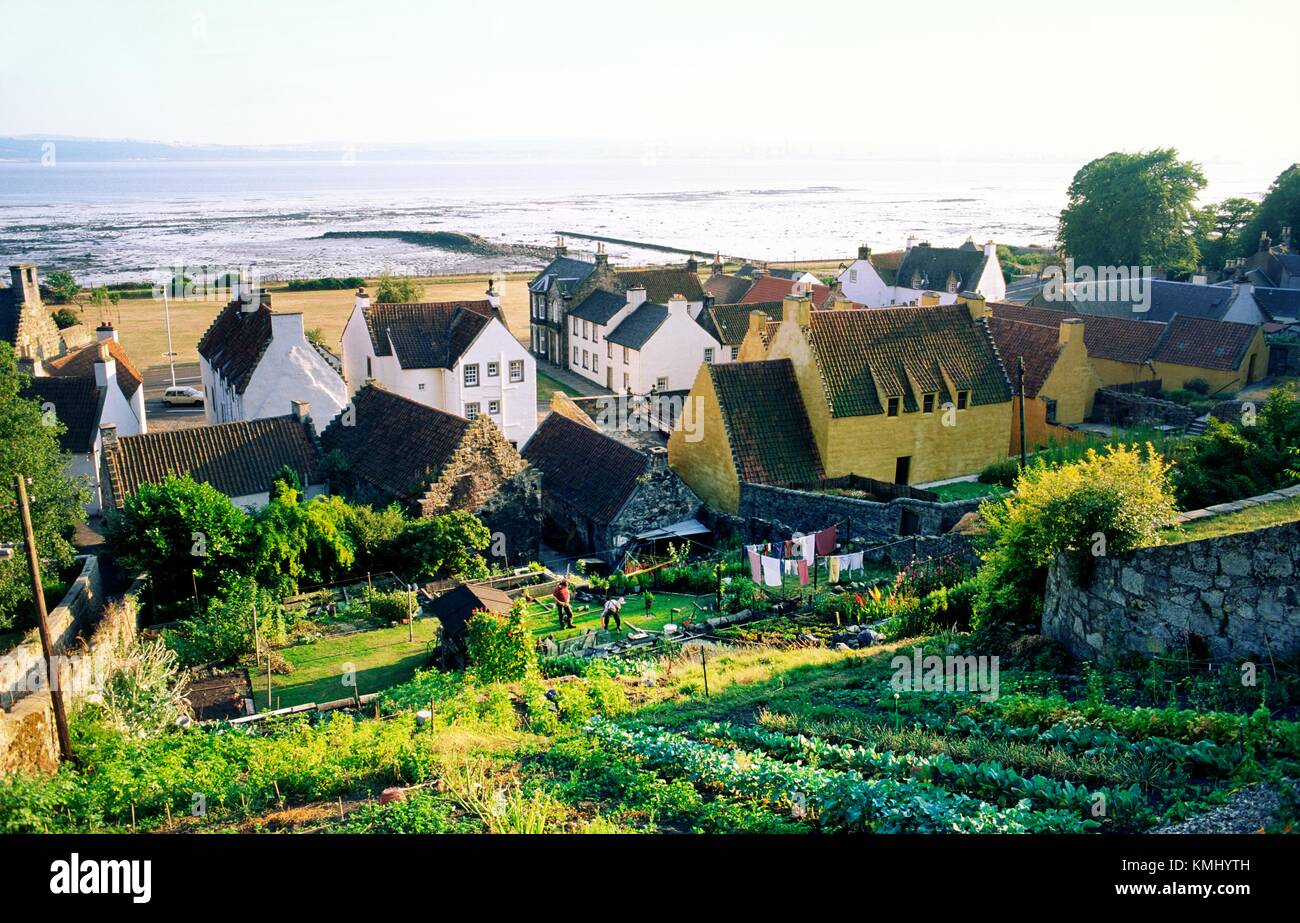 Ancient town of Culross on the Firth of Forth, Fife, Scotland. South over village gardens and Culross Palace to the shore Stock Photo