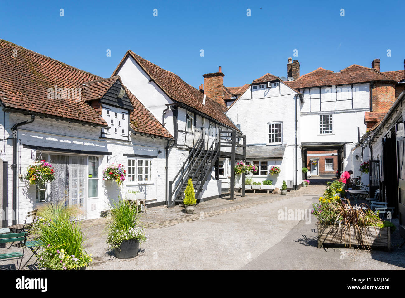 The courtyard of The & Dragon Hotel, High Street, West