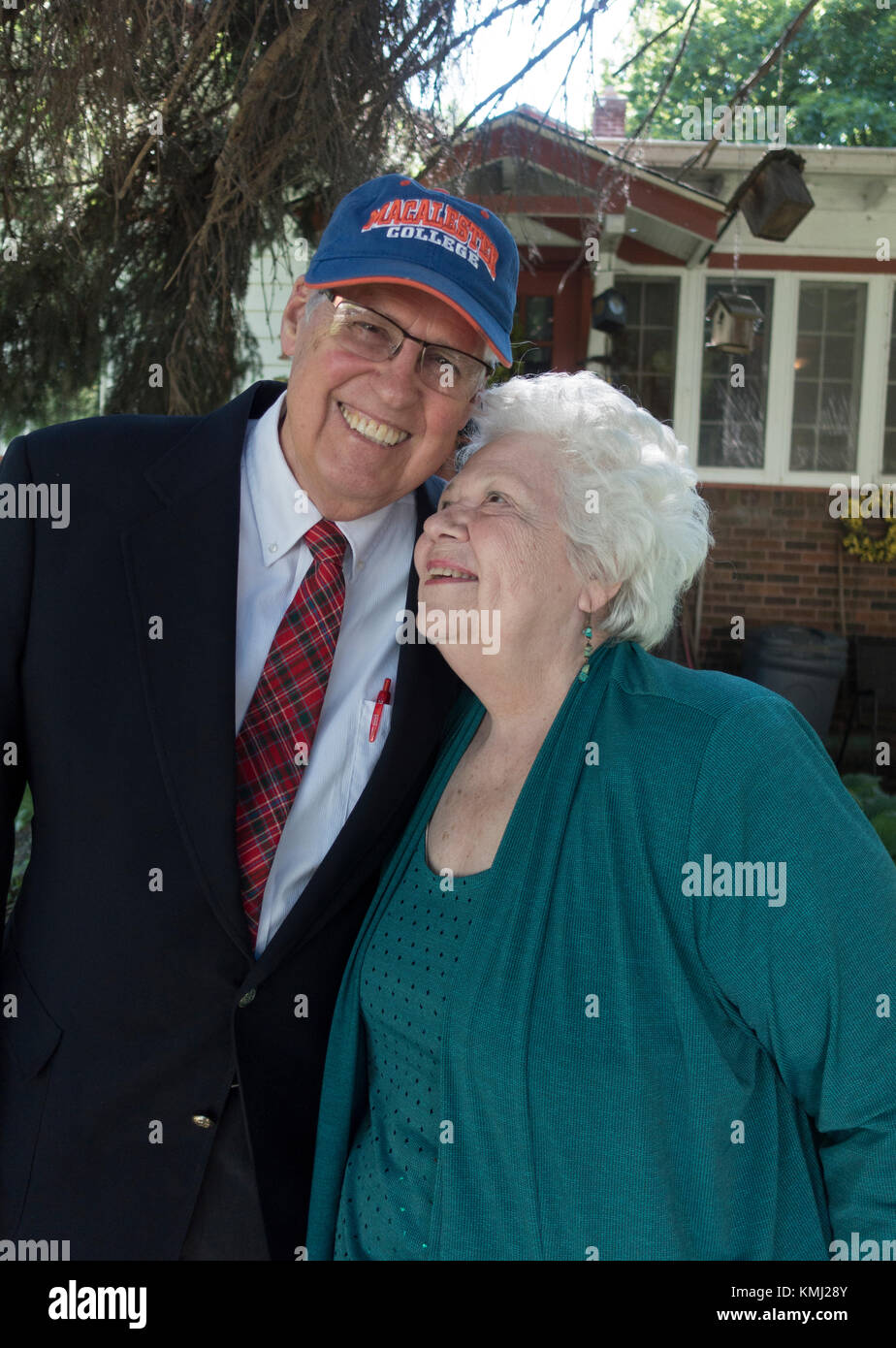School Reunion Senior Citizens Hi res Stock Photography And Images Alamy