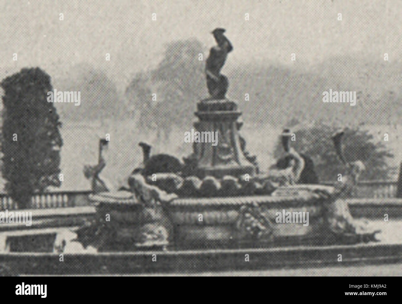 Flora fountain circa 1900 close Stock Photo Alamy