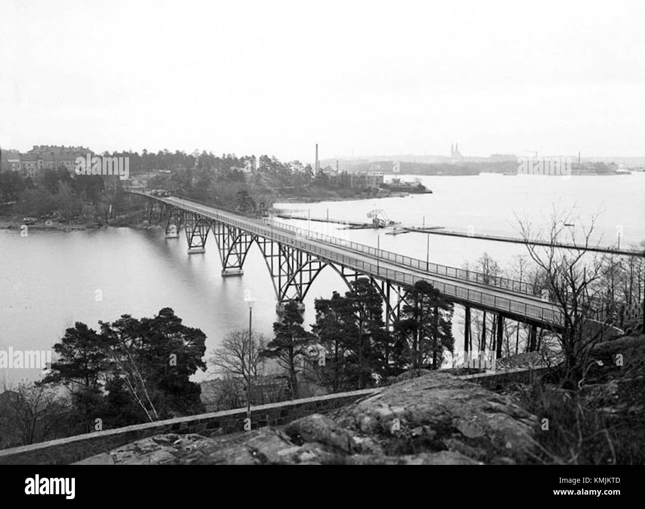 Essinge Bridge Stora Essingebron is a bridge in Stockholm, Sweden, completed in 1928 ...