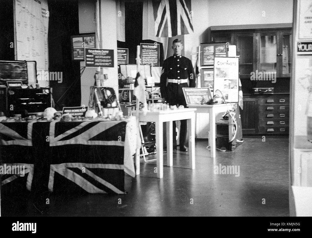 Two british royal army Black and White Stock Photos & Images - Alamy