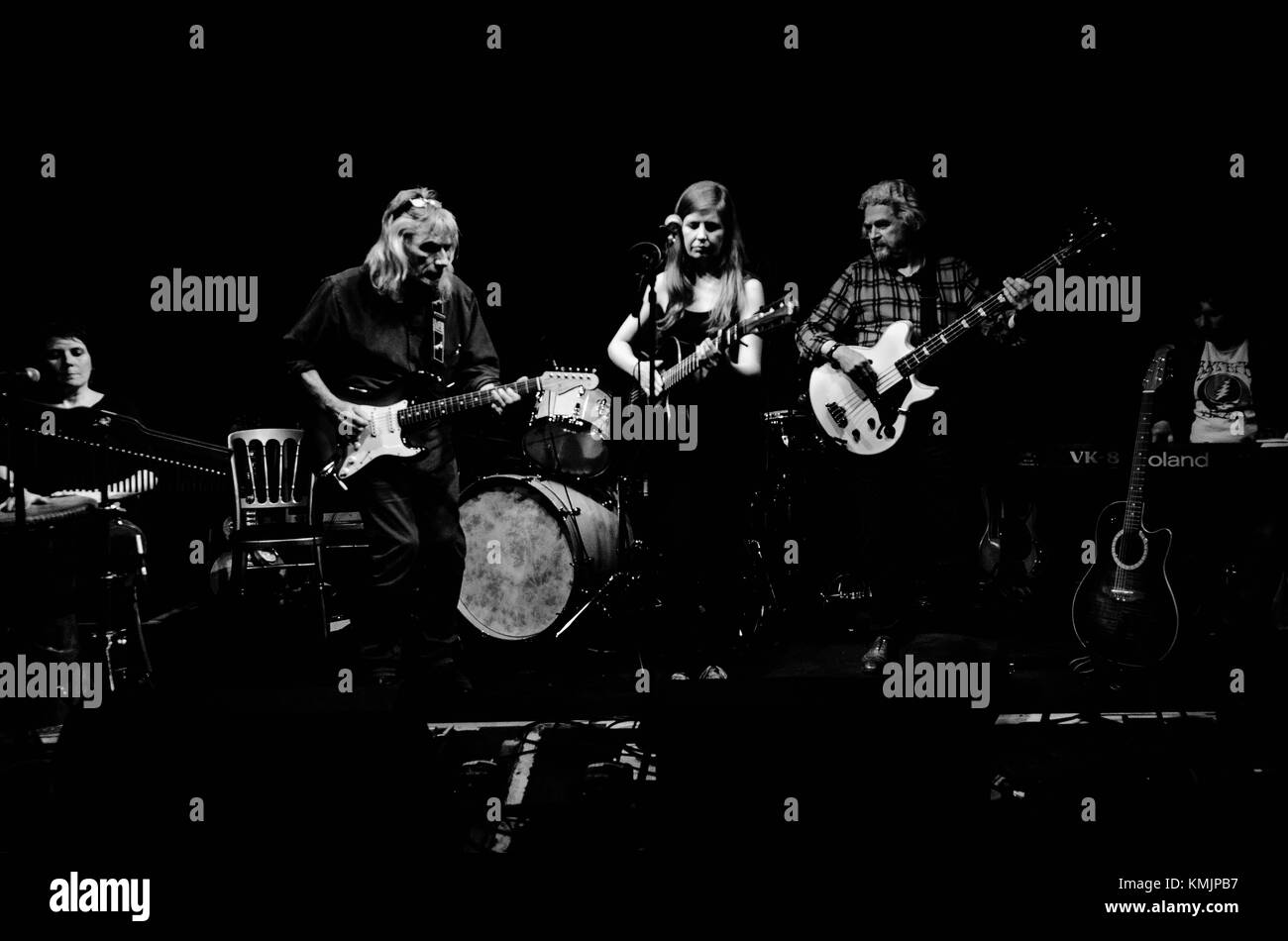 BROKEN WINDOWS featuring the songs of Liz Jones in The voodoo Rooms, Edinburgh 2017 Stock Photo