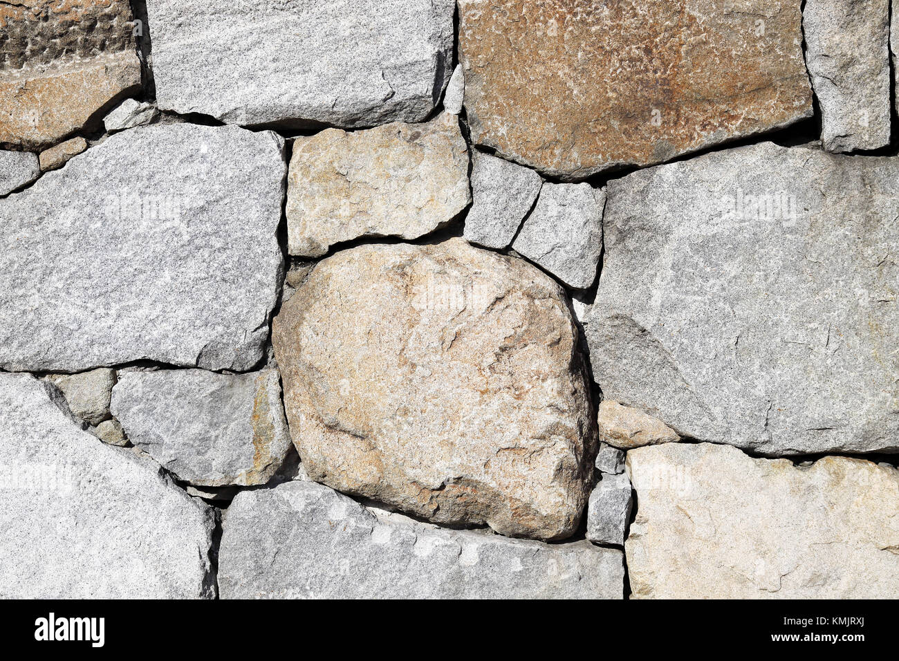 Old stone wall texture hi-res stock photography and images - Alamy