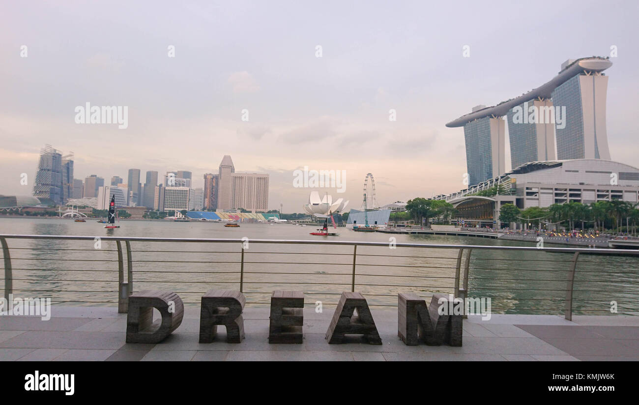 Singapore iconic landmarks hi-res stock photography and images - Alamy