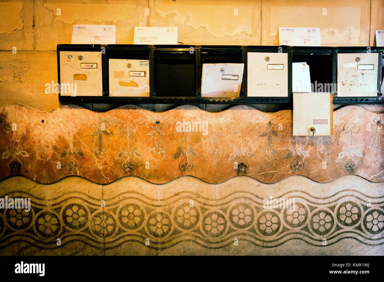 Old mailboxes barcelona hires stock photography and images Alamy