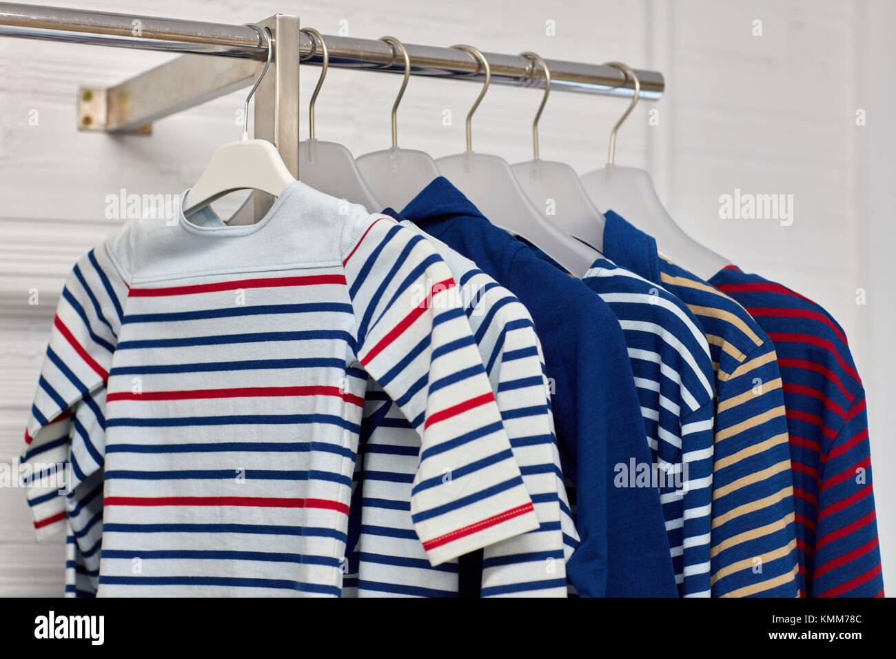 Blue t shirt rack hi-res stock photography and images - Alamy