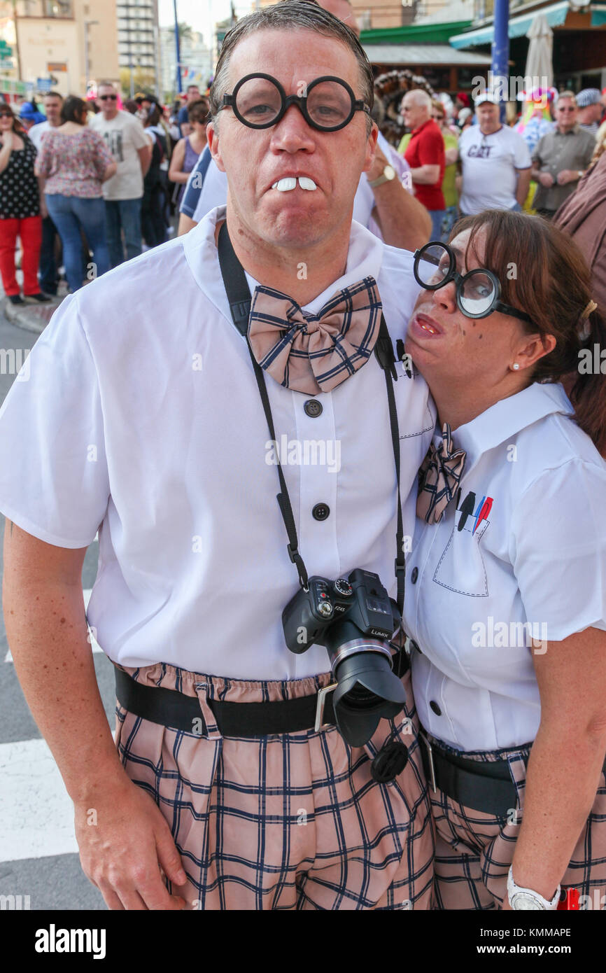 Couple Dressed As Goofy American Tourists Hi res Stock Photography And couple-dressed-as-goofy-american-tourists-hi-res-stock-photography-and