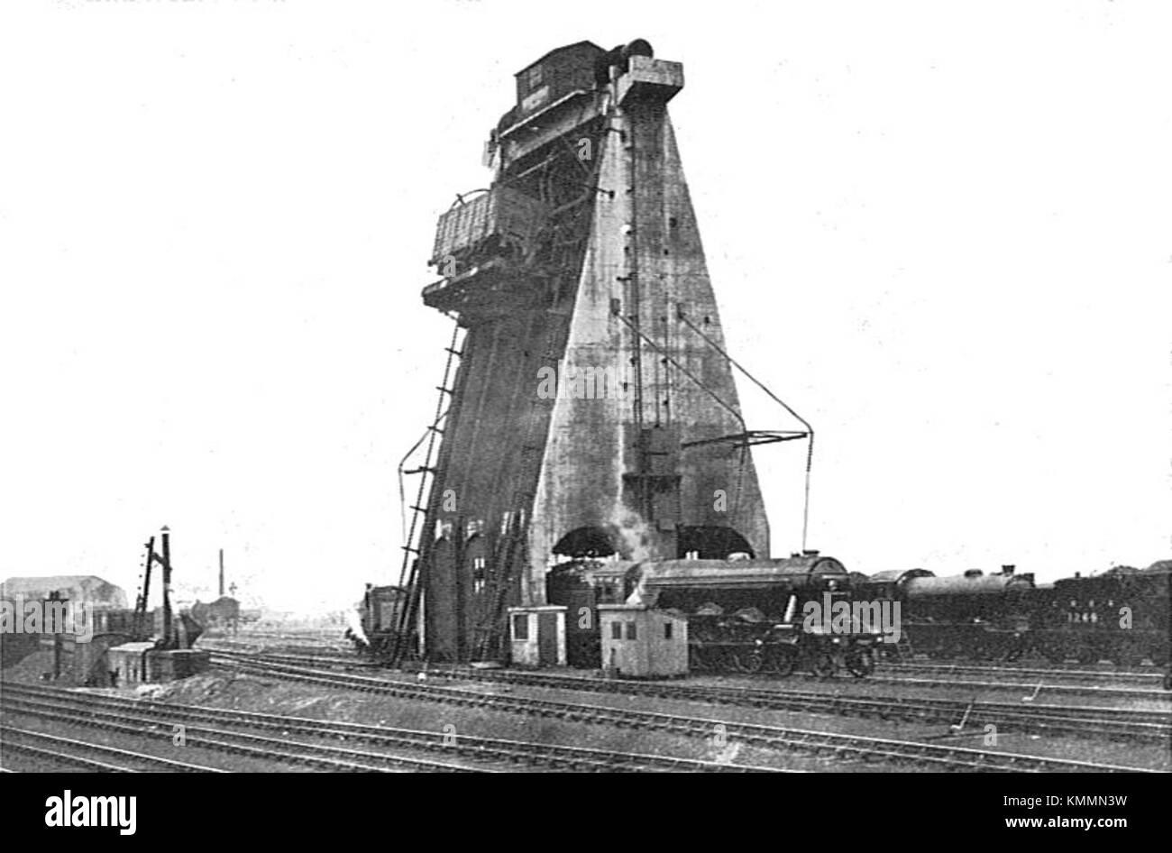 Doncaster coaling plant (CJ Allen, Steel Highway, 1928 Stock Photo Alamy