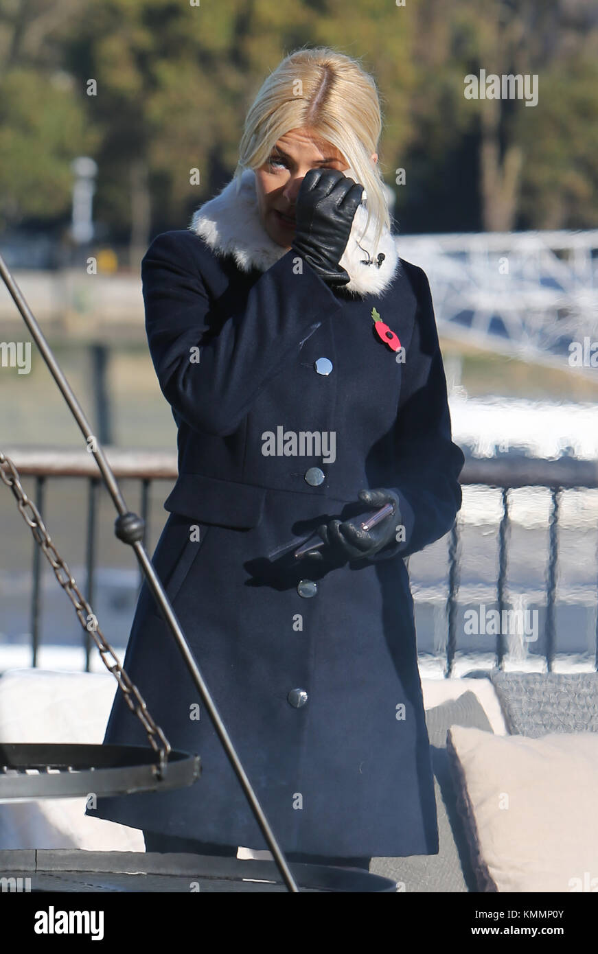 Holly Willoughby and Philip Schofield filming on the south bank outside