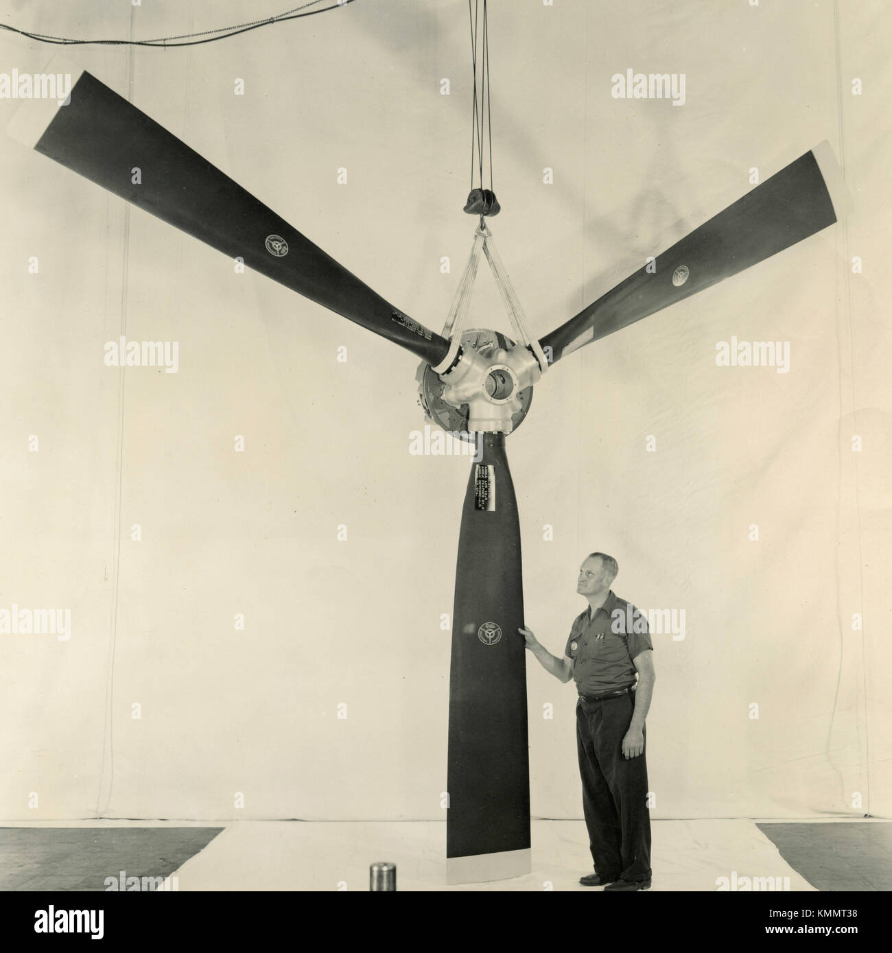 Singlerotation turboelectric aircraft propellers CurtissWright, USA 1952 Stock Photo Alamy