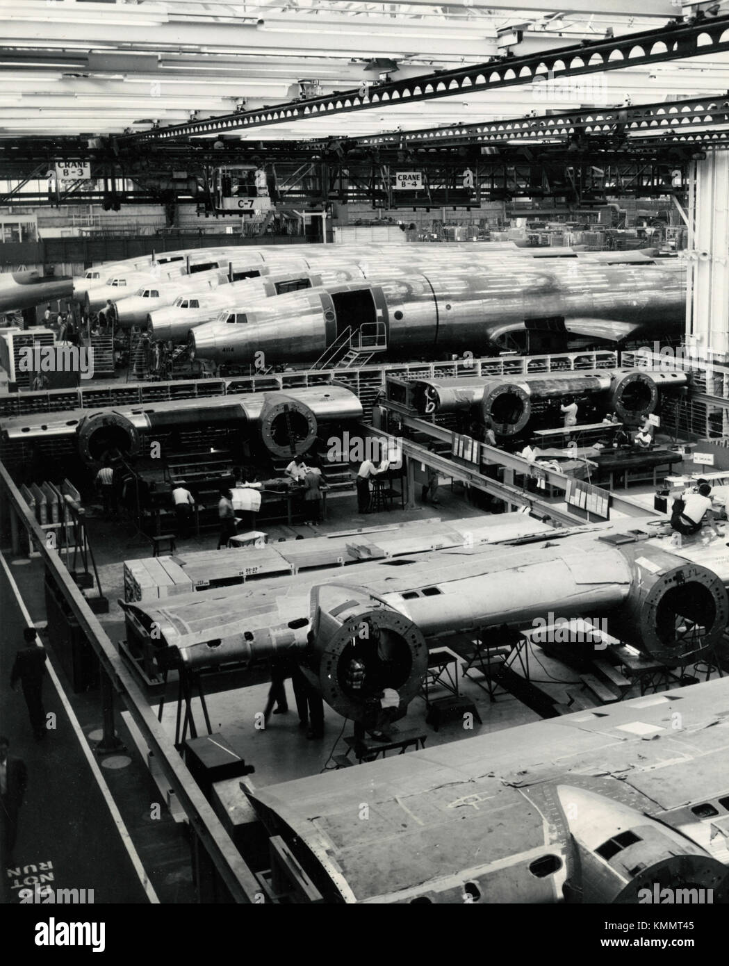 Final assembly line of Super Constellation aircraft, Burbank, USA 1953 Stock Photo