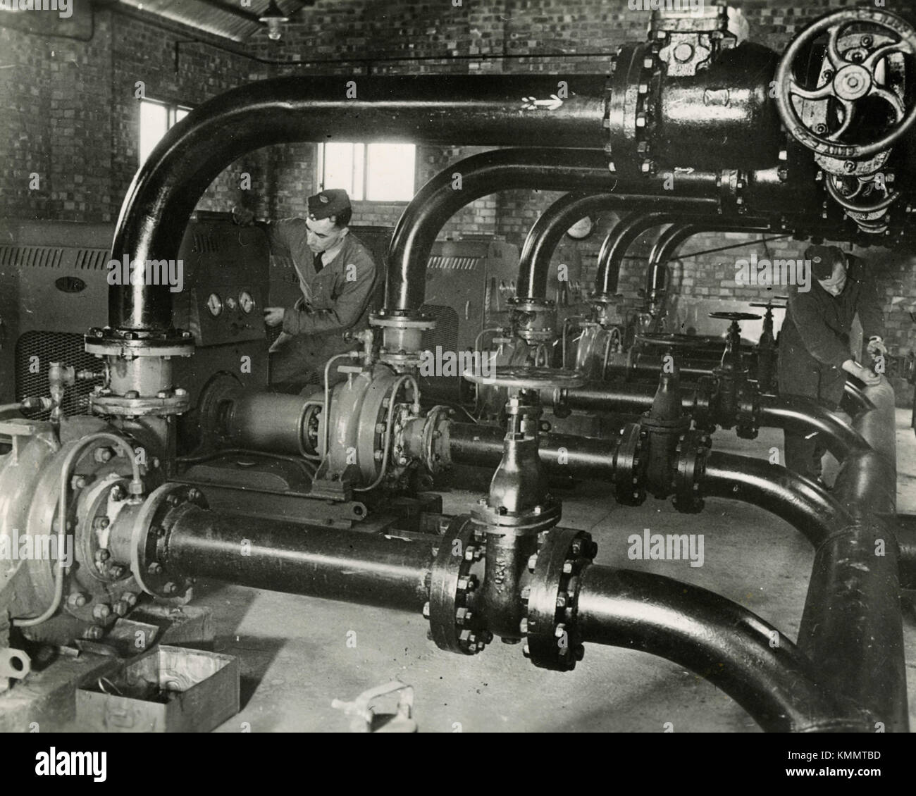 Big pipelines, UK 1940s Stock Photo