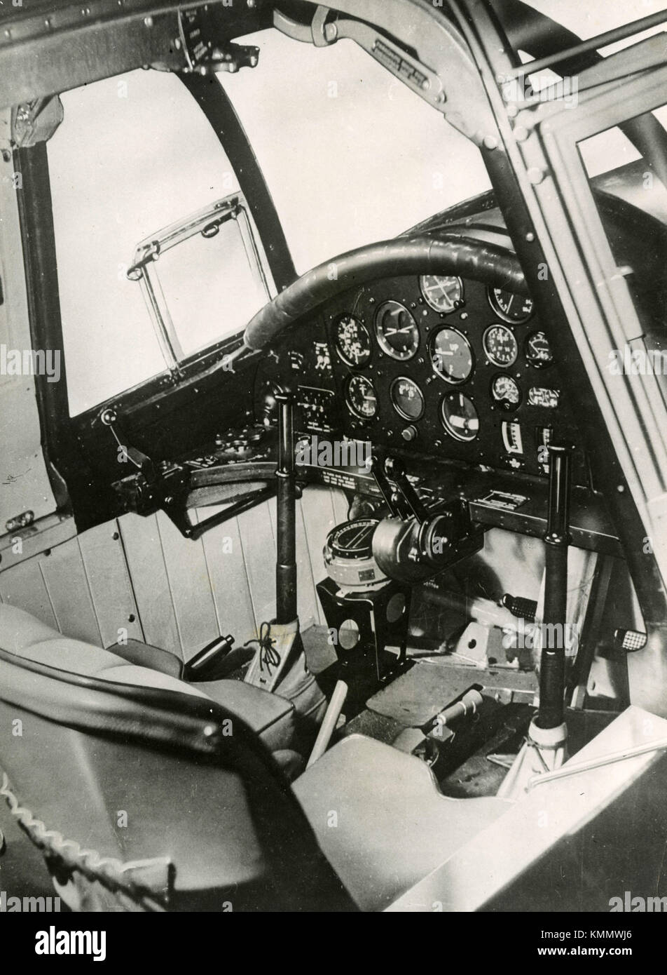 Instument panel of Percival Proctor 5 aircraft, UK 1940s Stock Photo