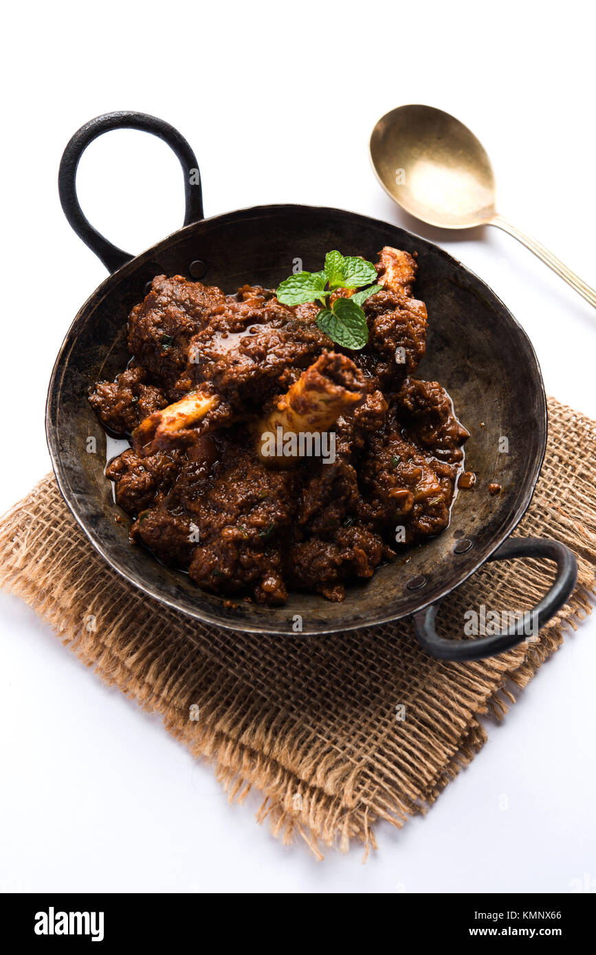 Bhuna Mutton / Bhuna Gosht / Indian lamb curry Stock Photo Alamy