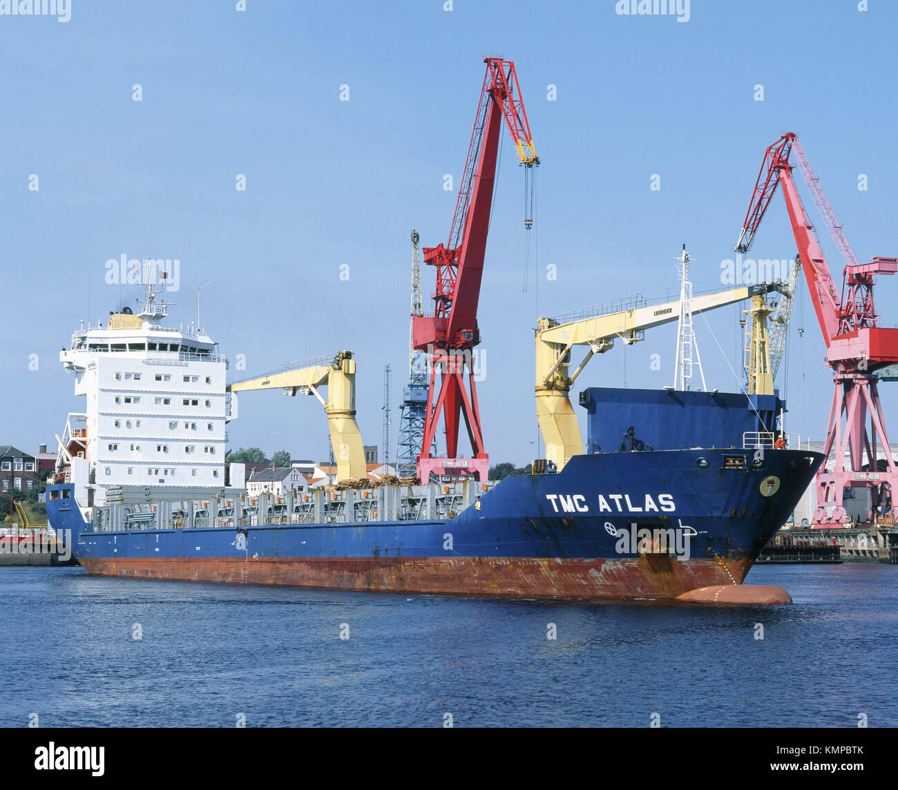 Dry cargo vessel hires stock photography and images Alamy
