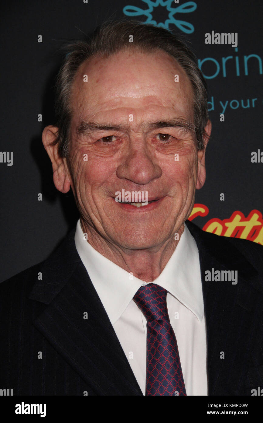 Los Angeles, USA. 07th Dec, 2017. Tommy Lee Jones 12/07/2017 The Los Angeles Premiere of 'Just Getting Started' held at The ArcLight Hollywood in Los Angeles, CA Credit: Cronos/Alamy Live News Stock Photo