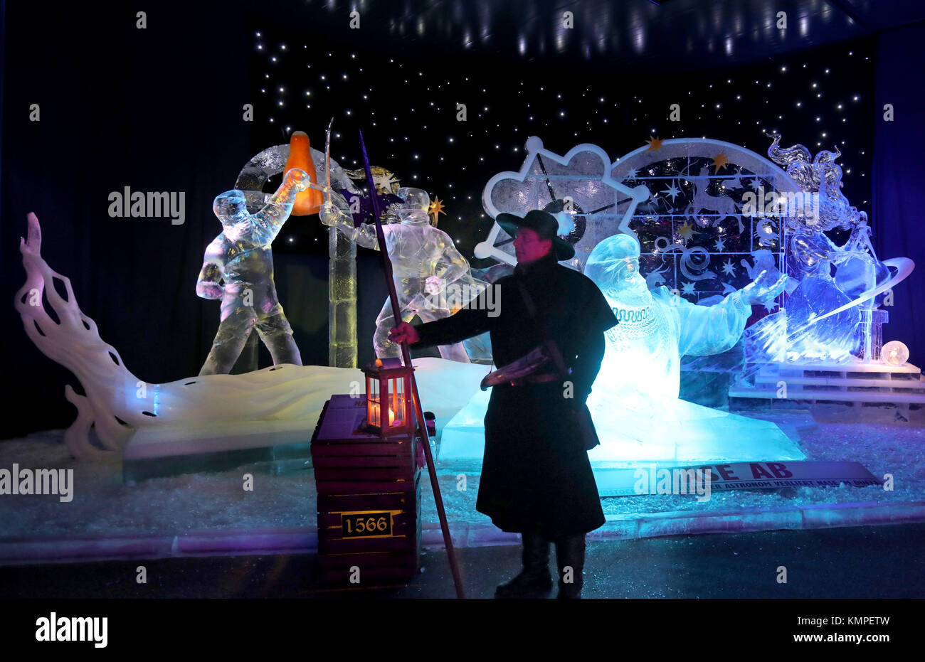 The new Eiswelt (lit. ice world) entitled 'Die geheimnisvolle Stadt - 800 Jahre Rostock' (lit. The mysterious city - 800 years of Rostock) is presented during a press event at Karls Erlebnis-Dorf, in Roevershagen, Germany, 8 December 2017. 22 artists from 10 countries have modelled 18 stages of Rostock's history in ice to mark the city's anniversary. Photo: Bernd Wüstneck/dpa Stock Photo