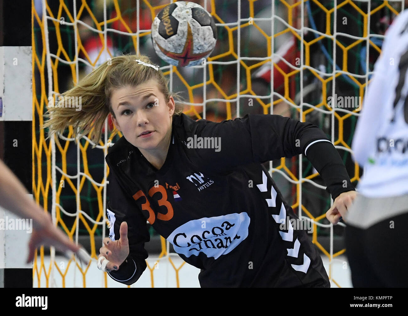 Leipzig, Germany. 8th Dec, 2017. Goalie Tess Wester of the Netherlands
