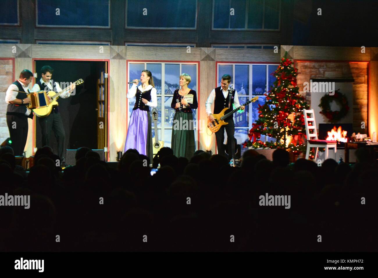 Rust, Germany. 07th Dec, 2017. Show 'Weihnacht mit Stefan' Credit: mediensegel/Alamy Live News Stock Photo