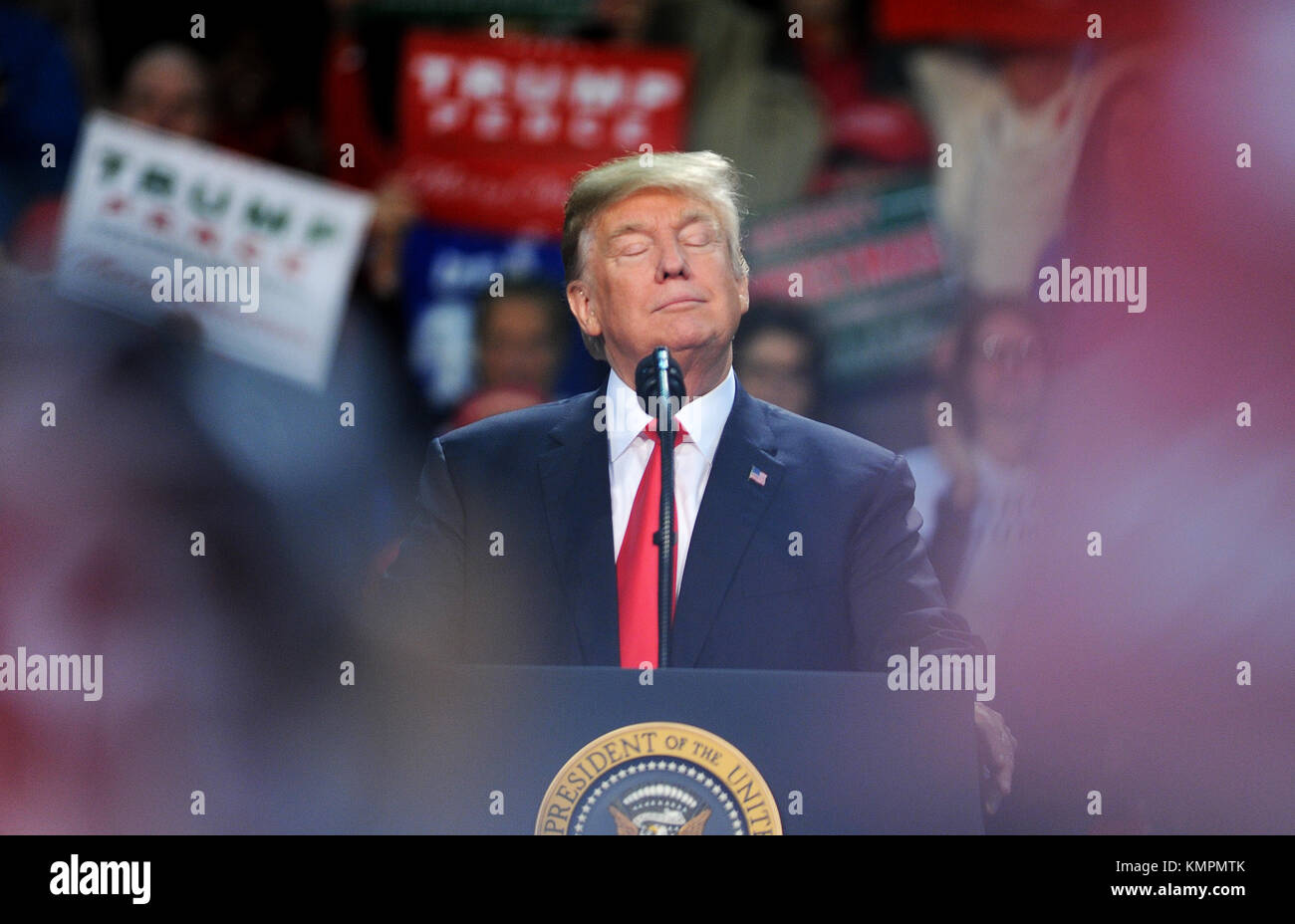 Pensacola, Florida, USA. 8th December, 2017. U.S. President Donald Trump speaks at a campaign rally on December 8, 2017 at the Pensacola Bay Center in Pensacola, Florida. Credit: Paul Hennessy/Alamy Live News Stock Photo