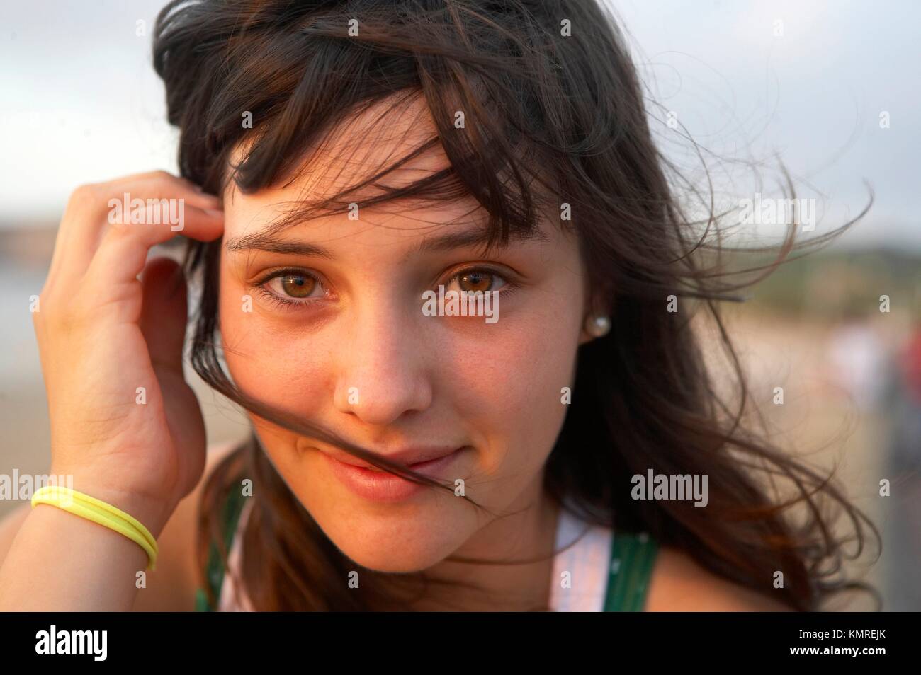 Female Teen 17 Years Old Stock Photo Alamy female-teen-17-years-old-stock-photo-alamy