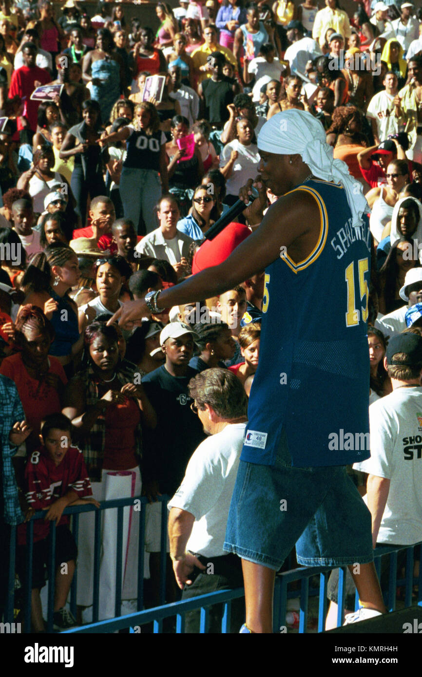 MOUNTAIN VIEW, CA - AUGUST 12: Jay-Z performs at KMEL Summer Jam