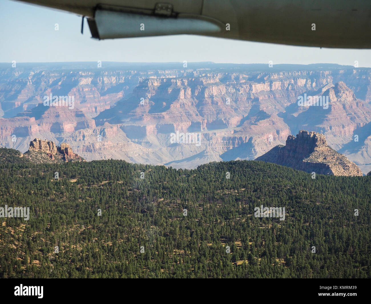 Aerial view onto the brim at the south rim of the Grand Canyon (USA), where the plains abruptly drop off into the canyon. Stock Photo