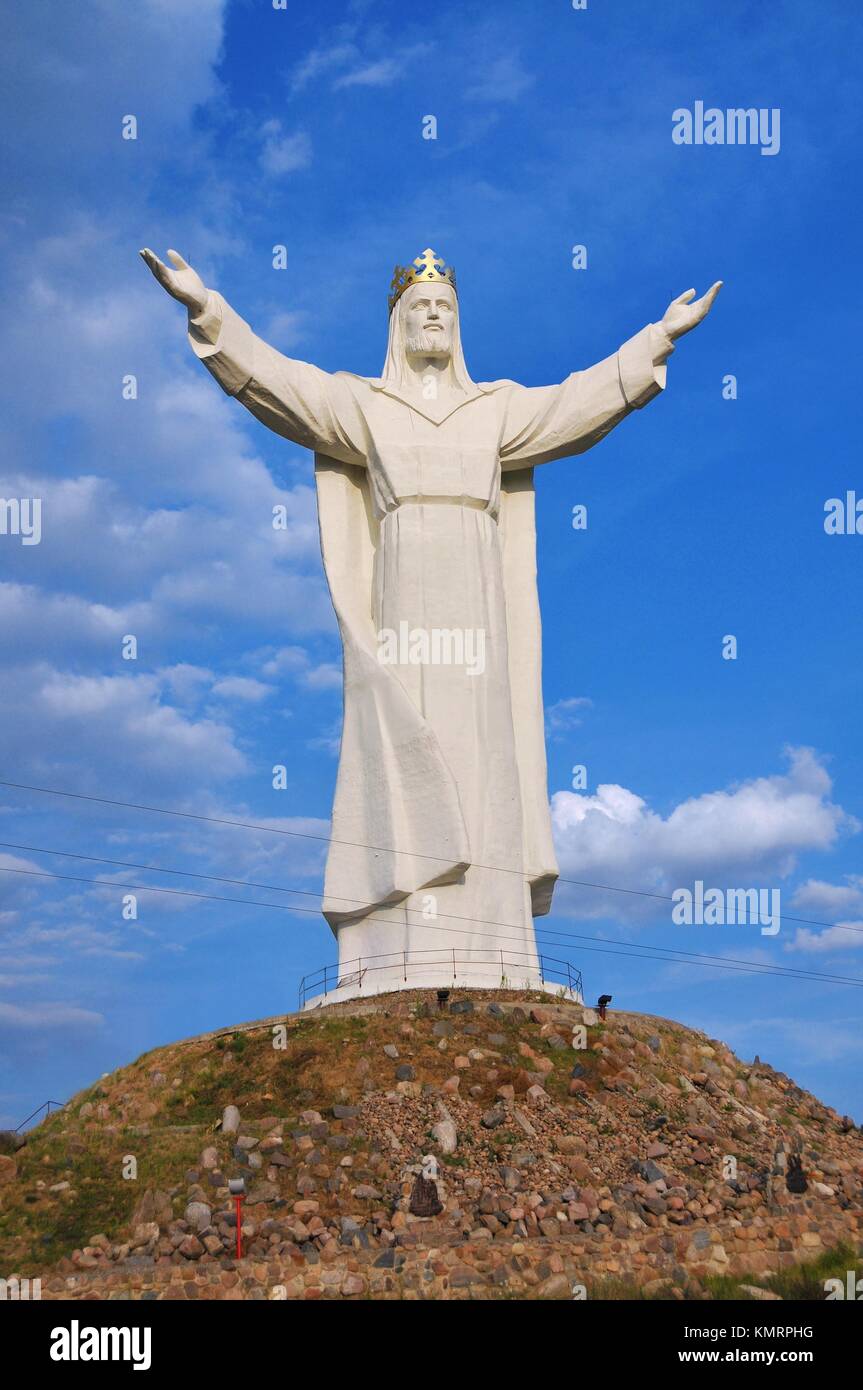The crowned statue of Christ in Swiebodzin (2010), claimed to be the