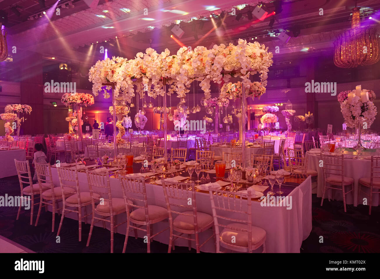 Table decorations at high end hotel wedding reception event Stock Photo