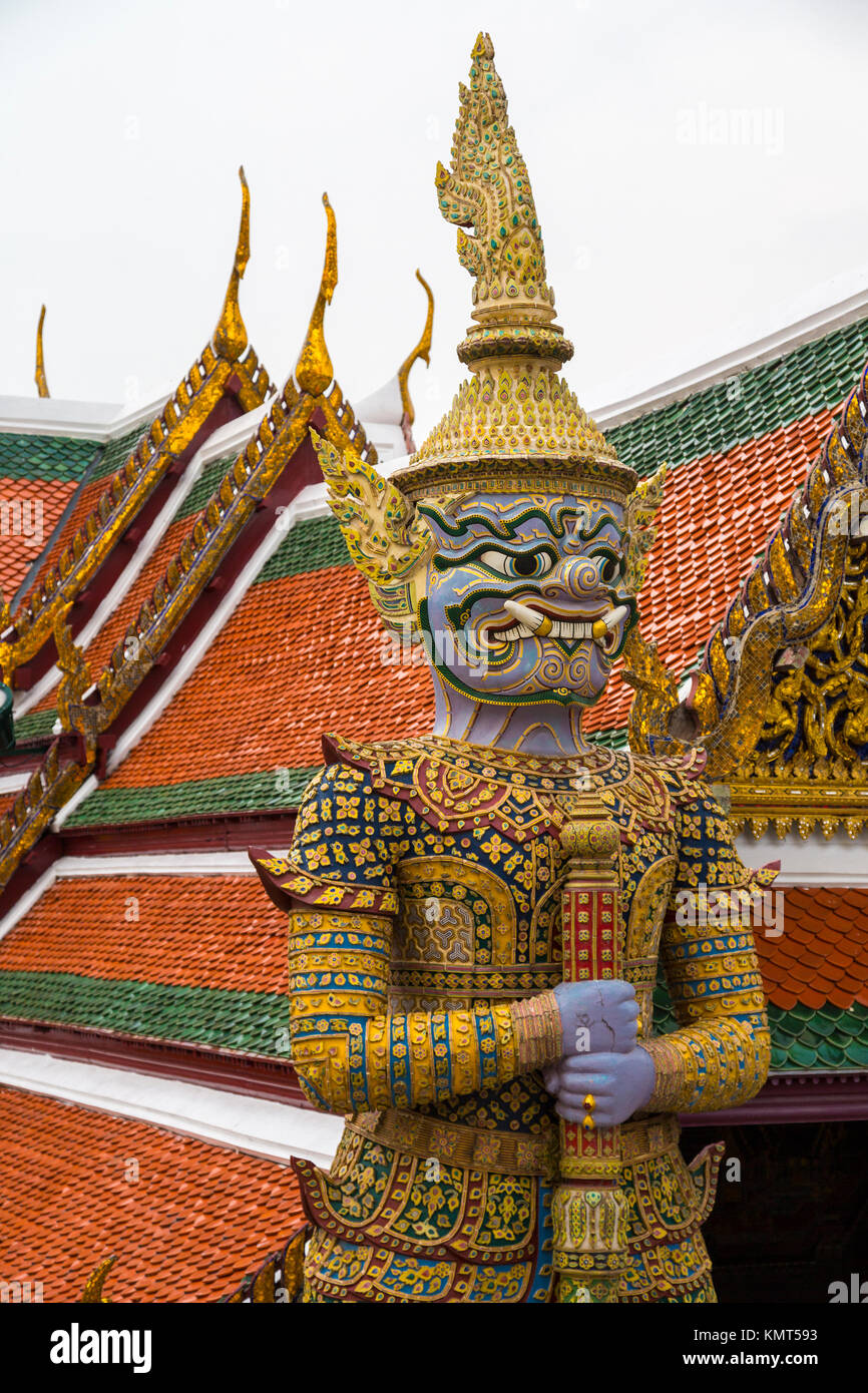 Yaksha Un Demon En Mission Bangkok Thailand Guard Royal Palace Stock Photos & Bangkok Thailand