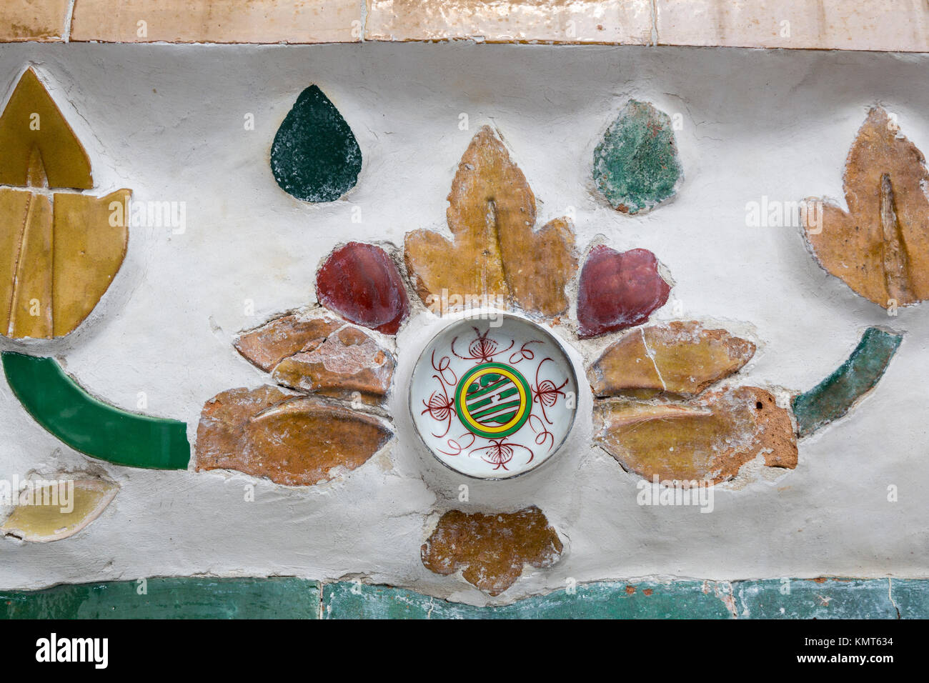 Bangkok, Thailand. Wat Arun Floral Detail, Ceramic Plate Stock Photo